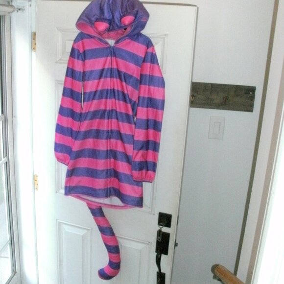 Cheshire Cat Alice in Wonderland Halloween onesie super warm and comfy! - Picture 2 of 5